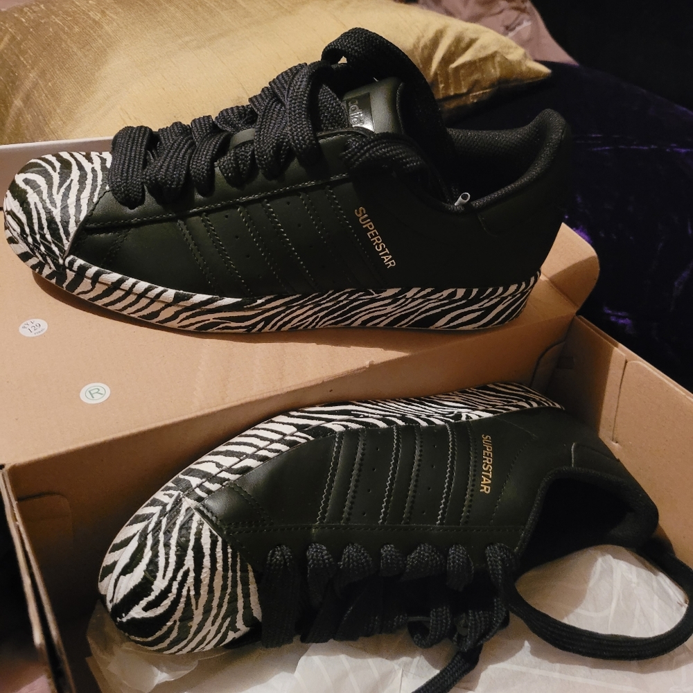 Adidas shoes zebra